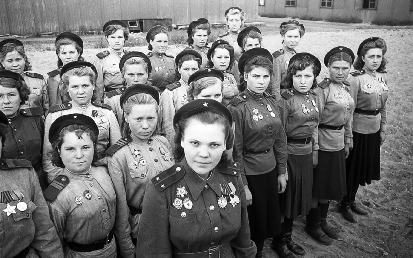 Pluton radzieckich snajperek Zdjęcie z książki „Snajperki” (materiały prasowe wydawnictwa Znak Horyzont). 
