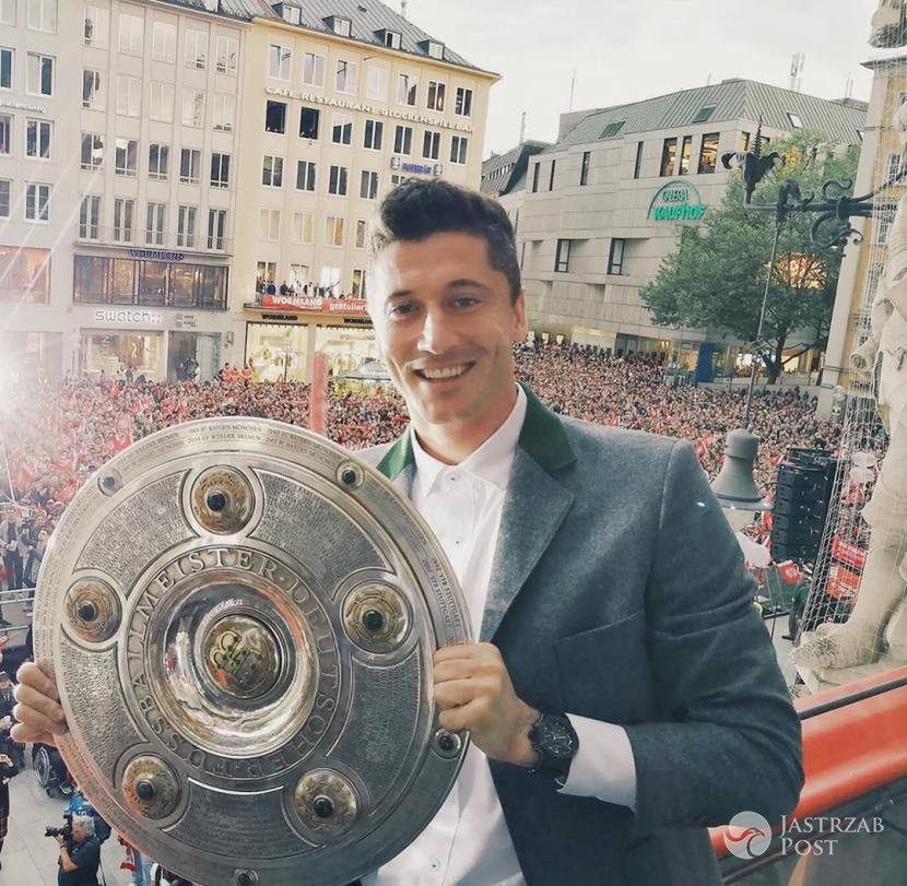 Robert Lewandowski ze złotą paterą