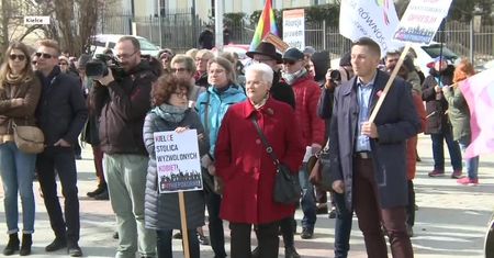 “Kobietom należą się takie same prawa jak mężczyznom”. W Kielcach i Katowicach odbyły się manify