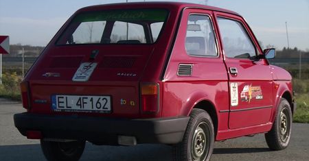 Trójka Polaków zbudowała elektrycznego… Fiata 126p!