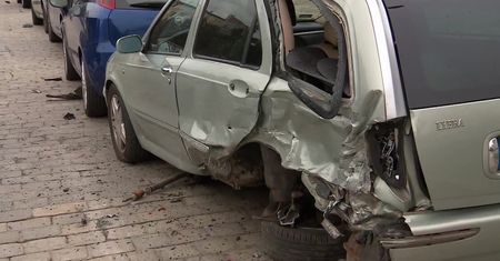 Jechał pijany i zniszczył 8 zaparkowanych aut