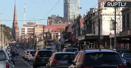 Sześciotygodniowa kwarantanna w Melbourne. Nowe ogniska koronawirusa
