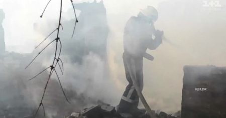 Kolejny dzień walki z pożarem lasu wokół Czarnobyla. Ogień się rozprzestrzenia