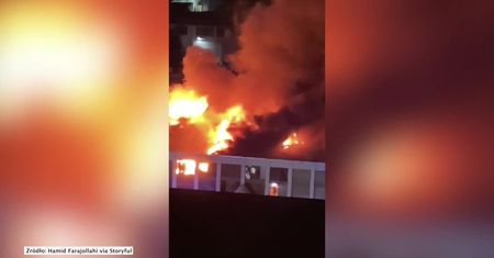 Wielki słup ognia w Sydney. Pożar budynku handlowego