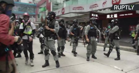 Protesty w Hongkongu przeciwko narzuceniu przez Pekin przepisów o bezpieczeństwie narodowym i ograniczaniu autonomii