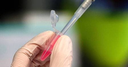 Rząd chce przystąpić do unijnego porozumienia ws. zakupu szczepionek przeciw COVID-19