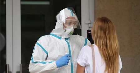 Mamy rekord zachorowań na koronawirusa 10040 i 130 osób zmarło