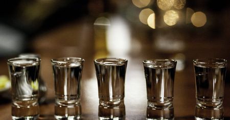 15 proc. Polaków wypija rocznie ponad 12 litrów stuprocentowego alkoholu