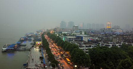 W Wuhan zmarło dużo więcej ludzi niż podały władze.