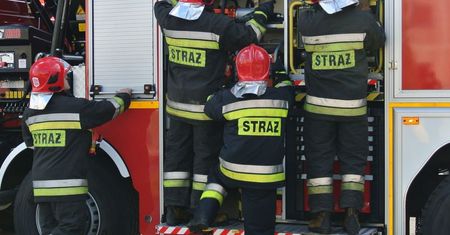 Wybuch gazu w bloku w Wielkopolsce, trwa akcja służb, są osoby poszkodowane