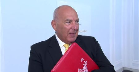 Minister finansów o 100-miliardowej dziurze budżetowej