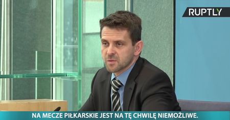 Wyprzedawanie całych stadionów na mecze piłkarskie jest na tę chwilę niemożliwe