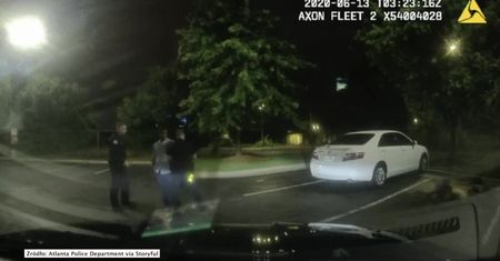 Śmiertelne postrzelenie czarnoskórego przez policjanta w Atlancie. Służby opublikowały nagrania
