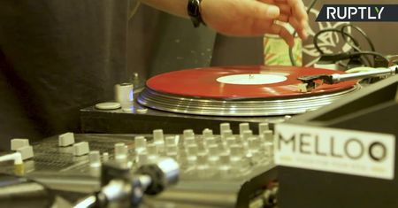 Vinyl za pizzę! W tej włoskiej restauracji można płacić… płytami
