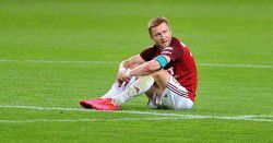 Jakub Błaszczykowski został odizolowany od drużyny. Wszystko przez kibica, który wbiegł na murawę po meczu