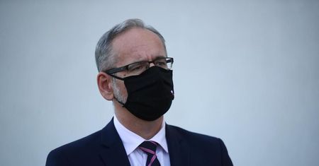 Minister zdrowia ostrzega przed fałszywym kontem na Twitterze