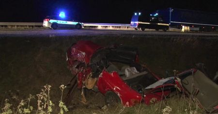 Pięć osób, w tym siedmiomiesięczne dziecko, zostało rannych w wypadku na autostradzie A1 w Łódzkiem