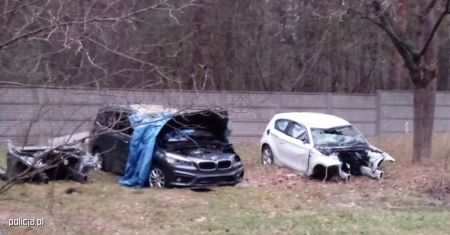 SAMOCHODOWA DZIUPLA, A W NIEJ MIĘDZY INNYMI 2 KRADZIONE BMW
