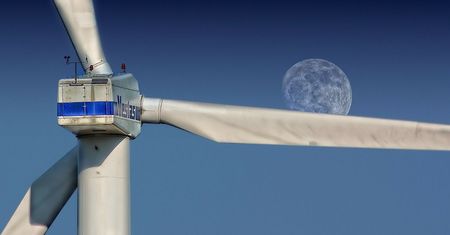 Polacy a energia odnawialna