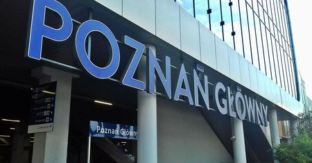 KOBIETA POBITA NA DWORCU POZNAŃ GŁÓWNY. Z LICZNYMI OBRAŻENIAMI TRAFIŁA DO SZPITALA