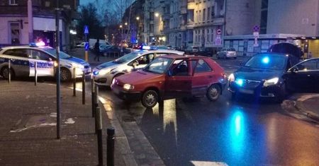 17-LATEK BEZ PRAWA JAZDY SWOJĄ PORANNĄ PODRÓŻ ZAKOŃCZYŁ NA PRZYDROŻNYM SŁUPKU