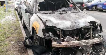 PIROMAN PODPALAŁ CO POPADNIE, PÓŹNIEJ TO NAGRYWAŁ I… SAM DZWONIŁ PO SŁUŻBY