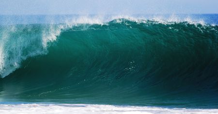 Zmiany klimatyczne do 2100 r. mogą doprowadzić do zmiany koloru połowy światowych oceanów. Naukowcy znaleźli sposób na uniknięcie tej ekologicznej katastrofy