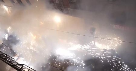 Dziesiątki tysięcy fajerwerków i zimnych ogni. Widowiskowy festiwal pirotechniczny w Hiszpanii