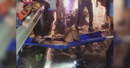 7 osób zginęło, a 11 zostało rannych w wypadku autokaru na autostradzie w Chinach