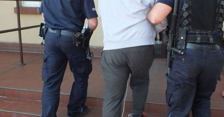 GŁOGOWSCY POLICJANCI ROZBILI GRUPĘ PRZESTĘPCZĄ, KTÓRA WŁAMAŁA SIĘ DO PLACÓWKI BANKOWEJ