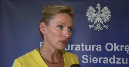 W jednym aucie zginęły dwie osoby, drugie było puste. Zaginiony kierowca przeszedł po wypadku 20 kilometrów