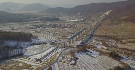 W północno-wschodnich Chinach wkrótce ruszy linia szybkiej kolei. Pociąg będzie poruszał się z prędkością 250 km/h