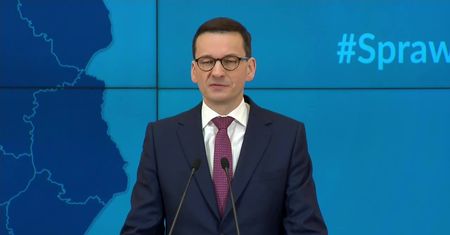 Premier o “Sprawnym Państwie”: Rząd bez premii i kart kredytowych