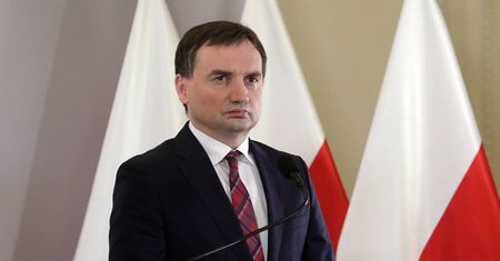 ( Ziobro ): Za okrutne przestępstwa nawet 30 lat więzienia.