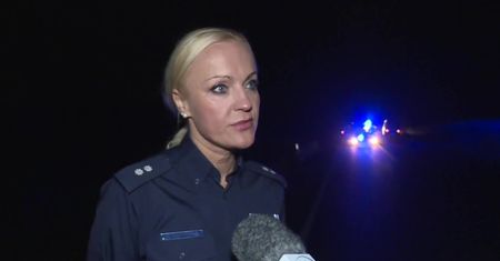 W czołowym zderzeniu w Lubuskiem zginęły trzy osoby. Z samochodów niewiele zostało
