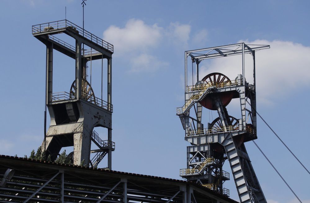 Sasin: od jutra wstrzymamy prace w dwóch kopalniach JSW i w 10 kopalniach PGG