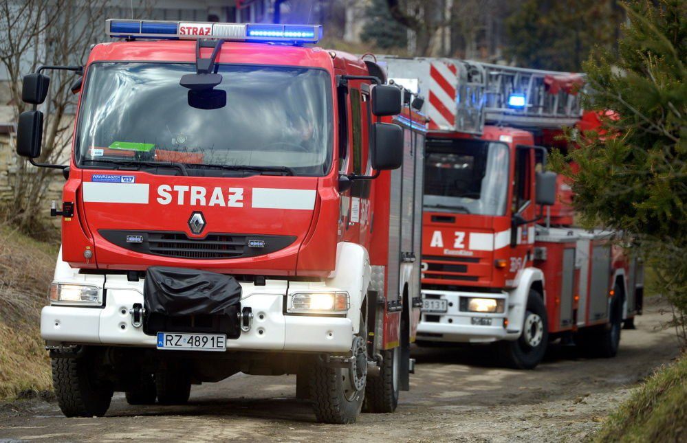 Karambol na autostradzie A4 kierunek Wrocław: Kierowcy uwięzieni w kabinach