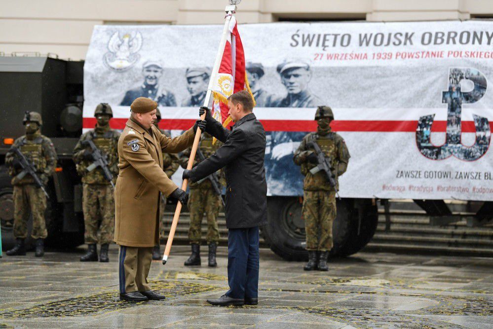 Błaszczak: WOT liczą ponad 26 tys. żołnierzy i konsekwentnie formacja ta się rozrasta