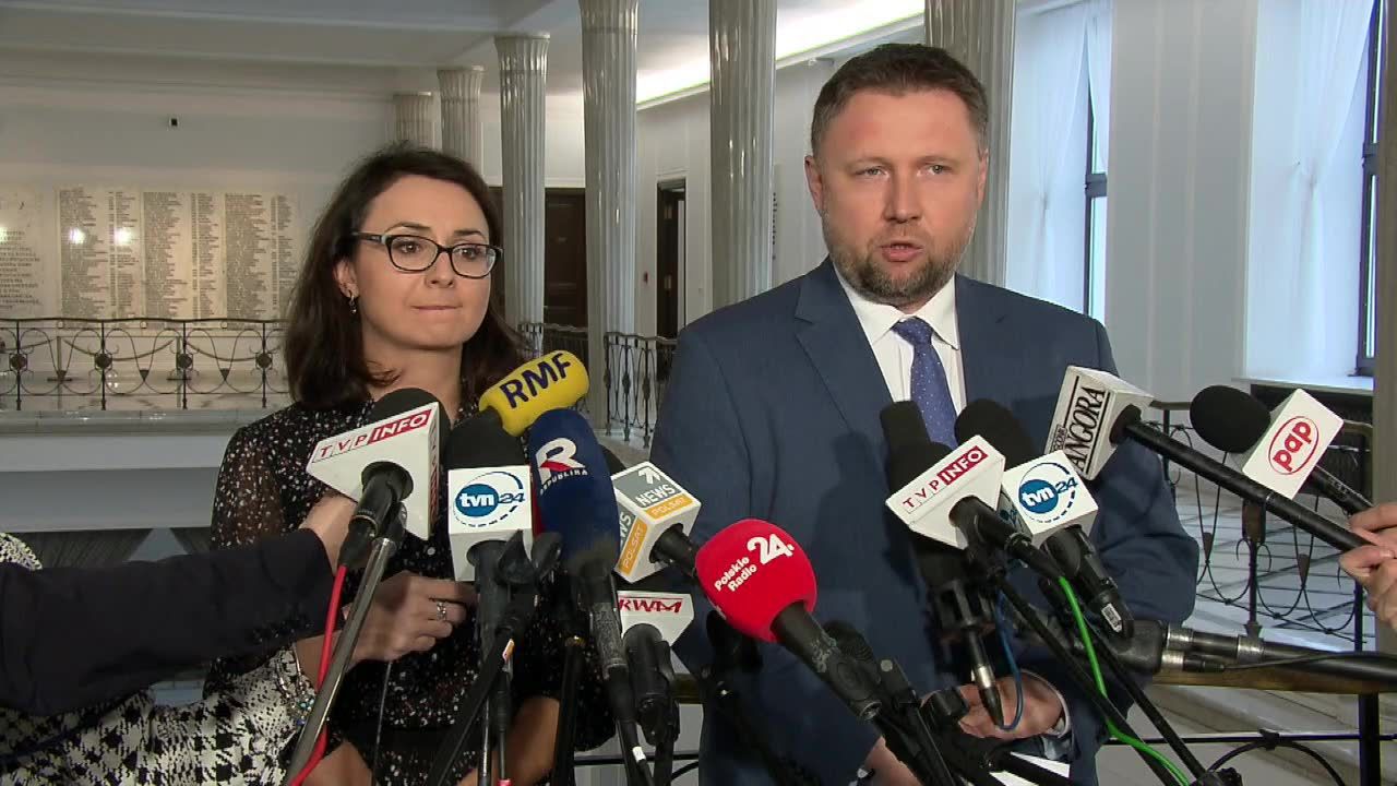 “Trzy symbole kompromitacji PiS mają trafić do Trybunału”. Opozycja o kandydatach PiS do TK