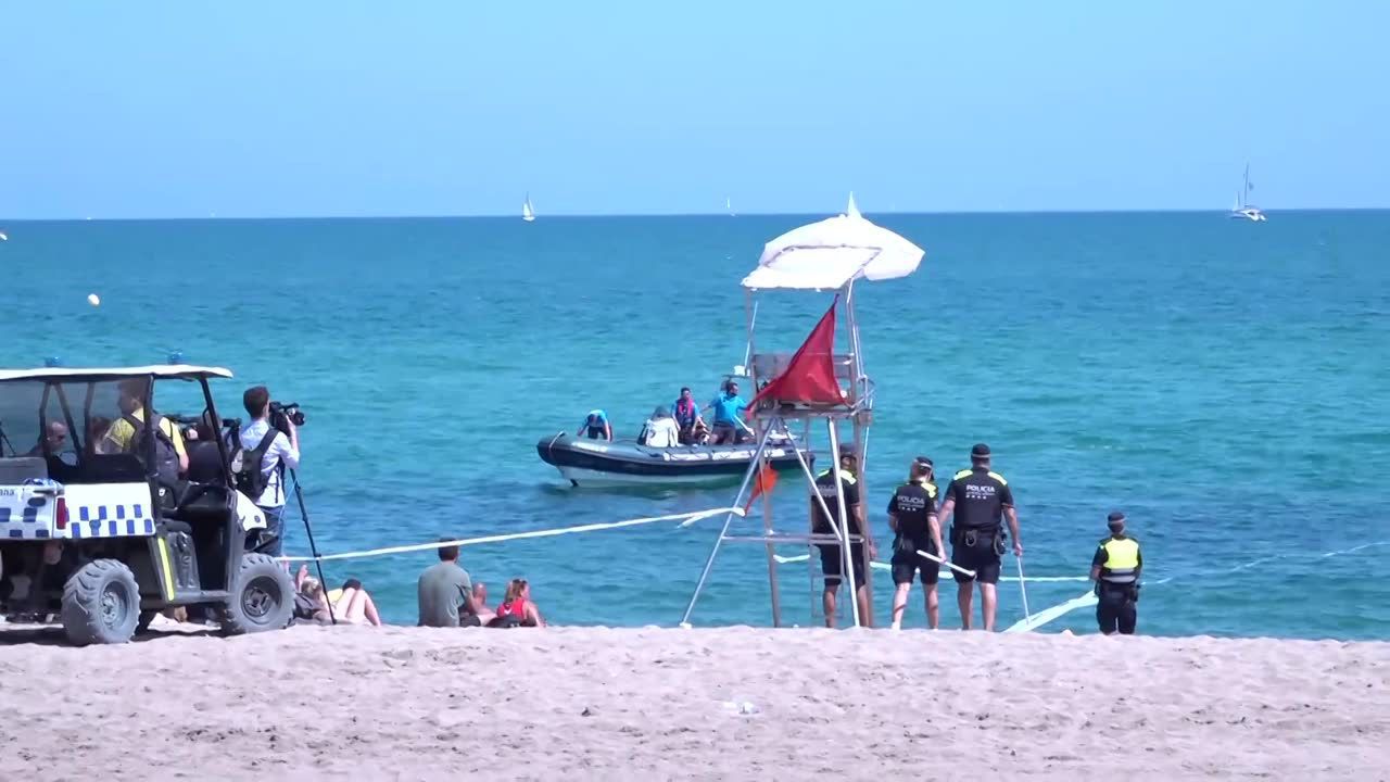 Ewakuowano plażę w Barcelonie. U brzegu znaleziono bombę lotniczą