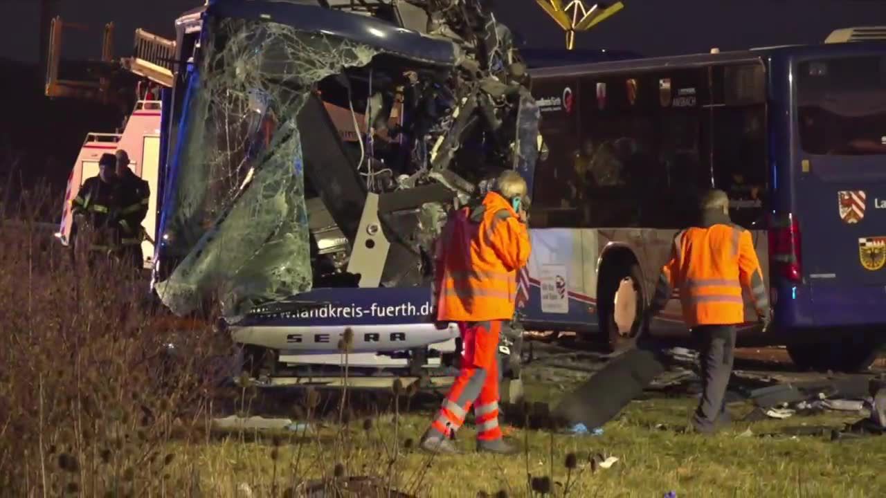 Zderzenie autobusów w Bawarii. Kilkanaście osób ciężko rannych