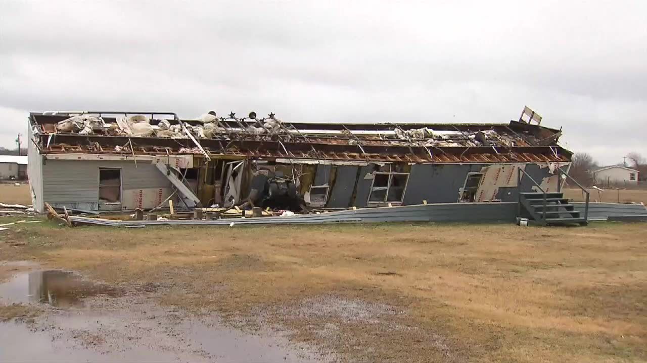 Domy wywrócone do góry nogami, ale nikt nie ucierpiał. Tornado nawiedziło Teksas