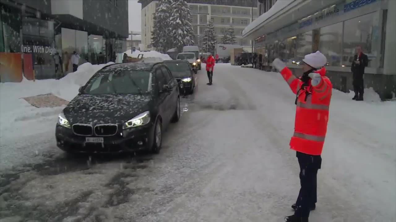 Zaśnieżone Forum Ekonomiczne w Davos. Wzmożono środki bezpieczeństwa