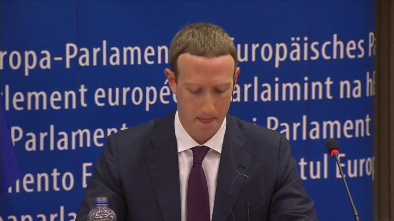 Mark Zuckerberg przeprasza w Brukseli