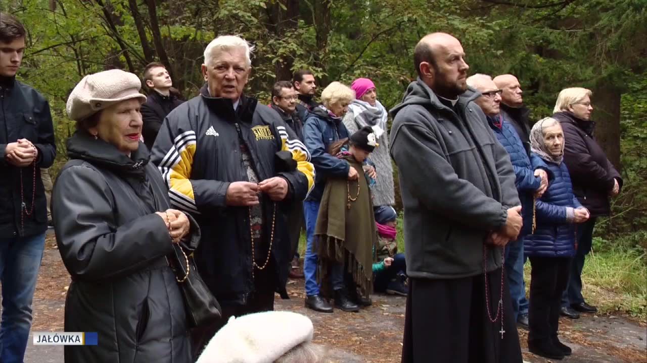 Na Rysach, Bałtyku, lotniskach i w bazie wojskowej. Milion osób odmówiło różaniec