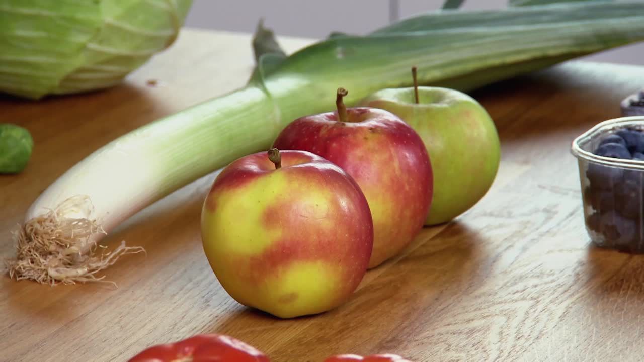 Znaki, że brakuje ci witaminy H. Takie są objawy niedoboru