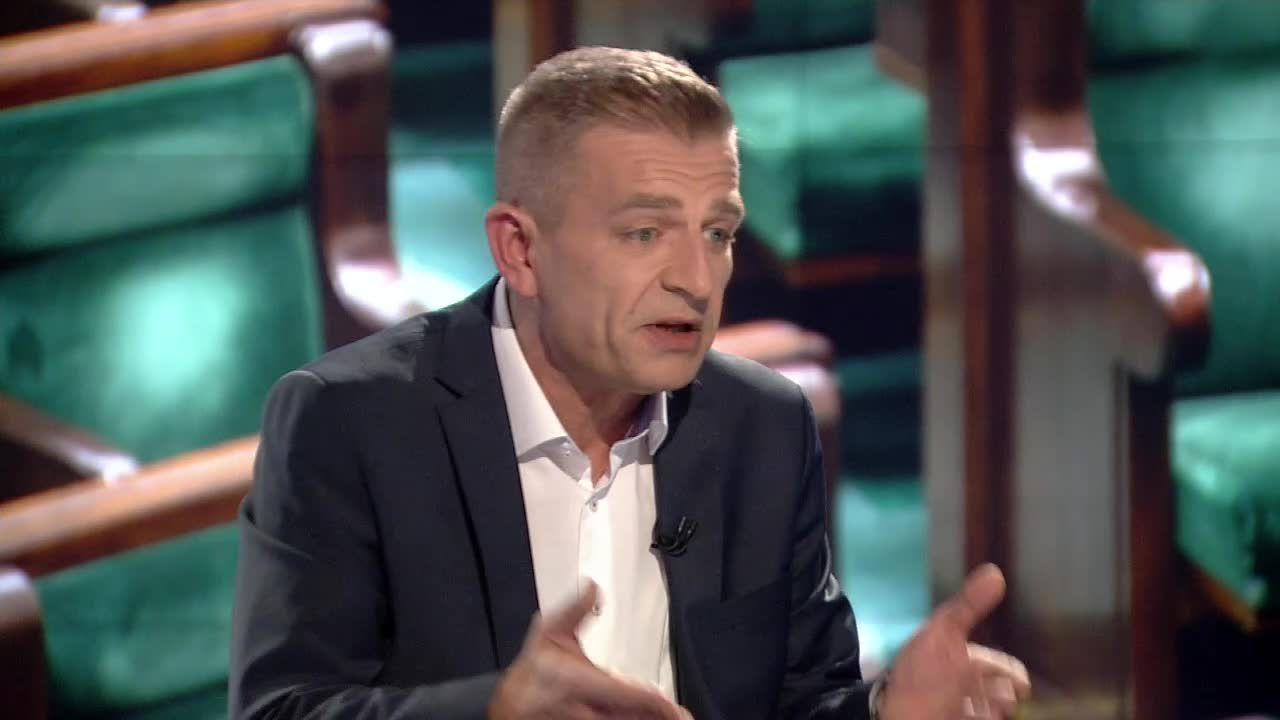 B. Arłukowicz: “Radziwiłł opowiada banialuki, a premier udaje, że nie widzi problemu”