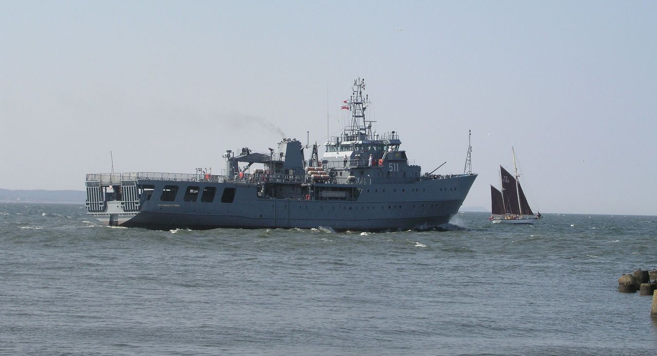 ORP Czernicki po 186 dniach na misji NATO wrócił do Polski