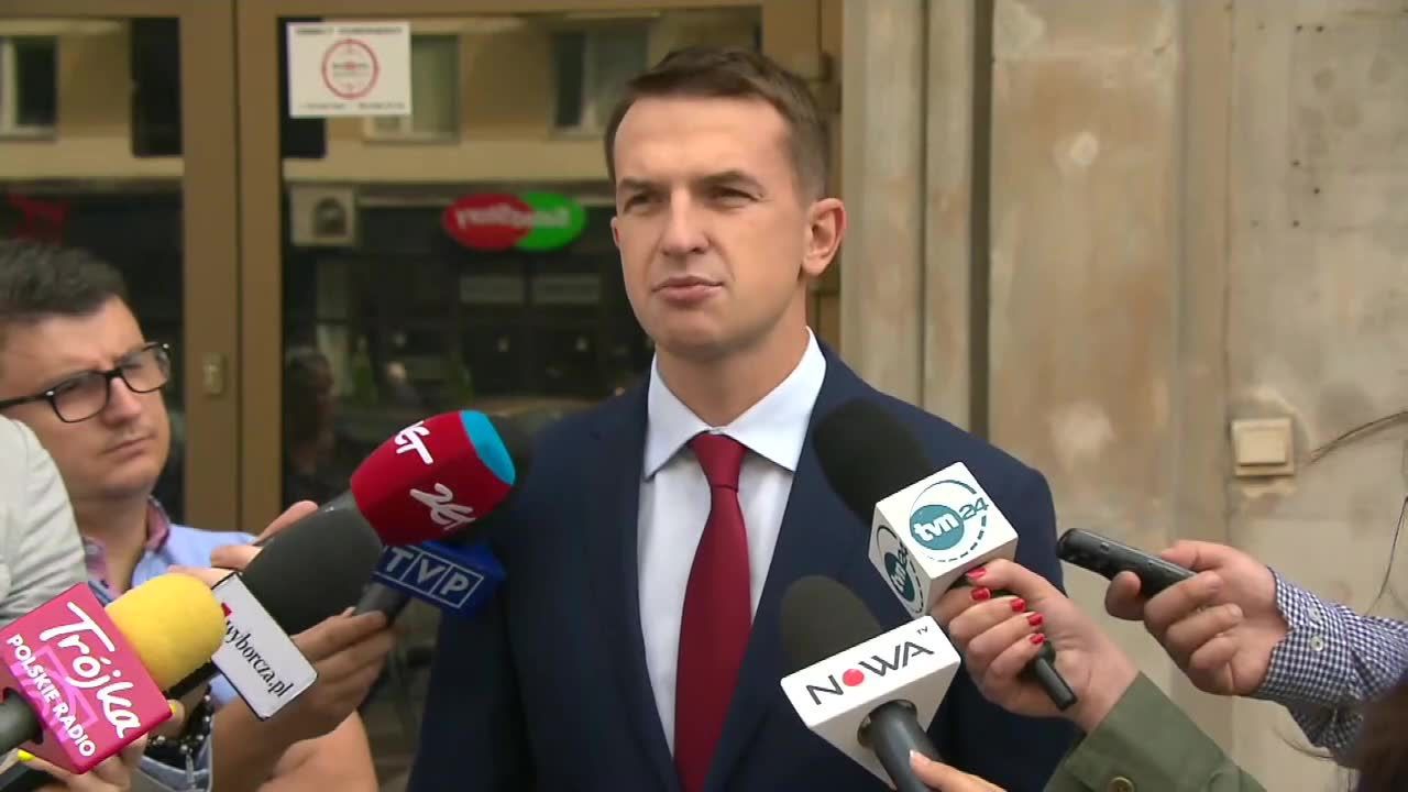 Ryszard Petru “pilnowany” przez policję. Nowoczesna zawiadamia prokuraturę