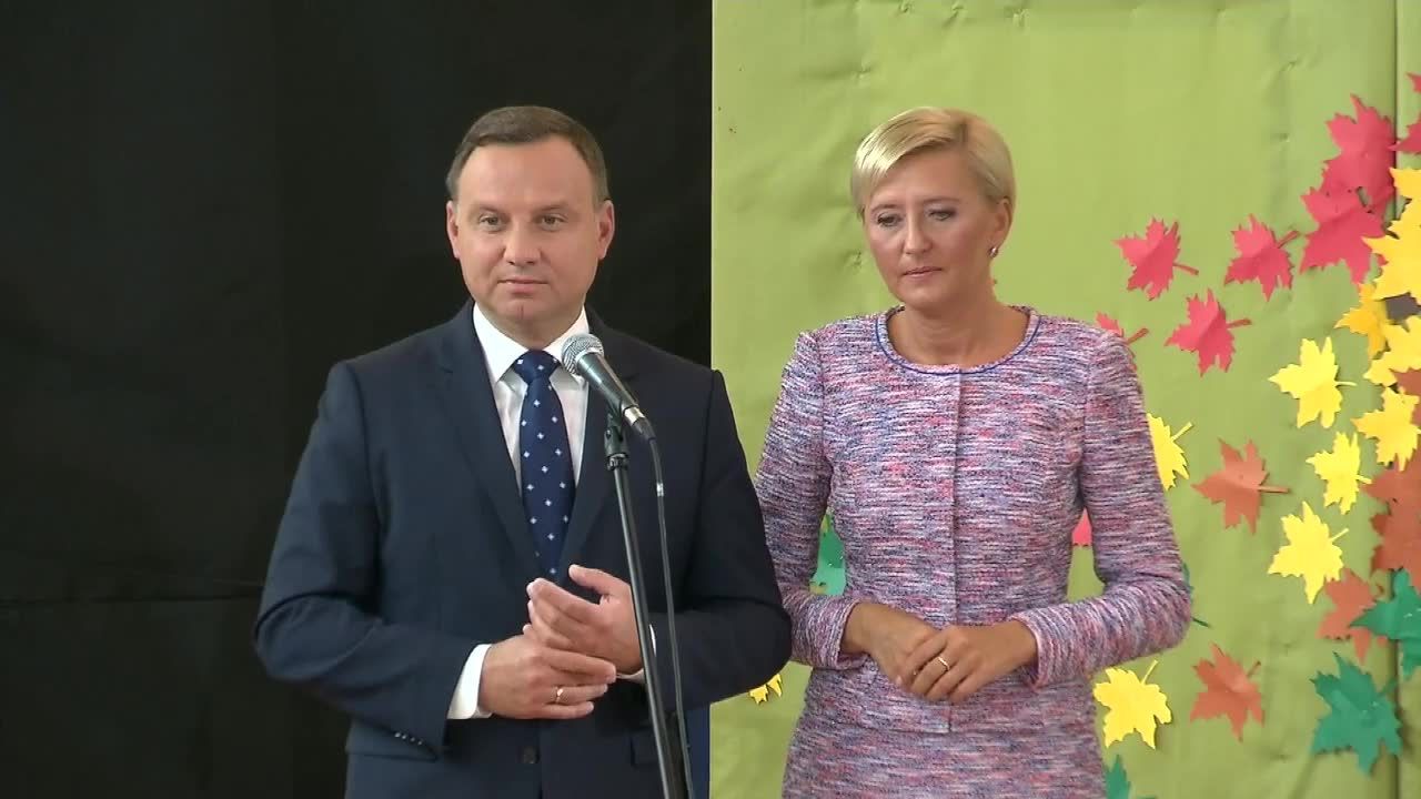 “Nauczyciel to ktoś, kto pracuje z zamiłowania”. Andrzej Duda inauguruje rok szkolny